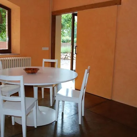 Renovated Barn With Garden And Pool - For 8 *