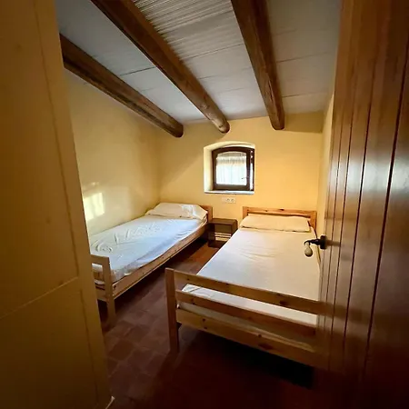 Holiday home Renovated Barn With Garden And Pool - For 8 *