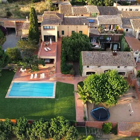 Renovated Barn With Garden And Pool - For 8 *